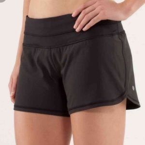 Black Lululemon groovy run shorts